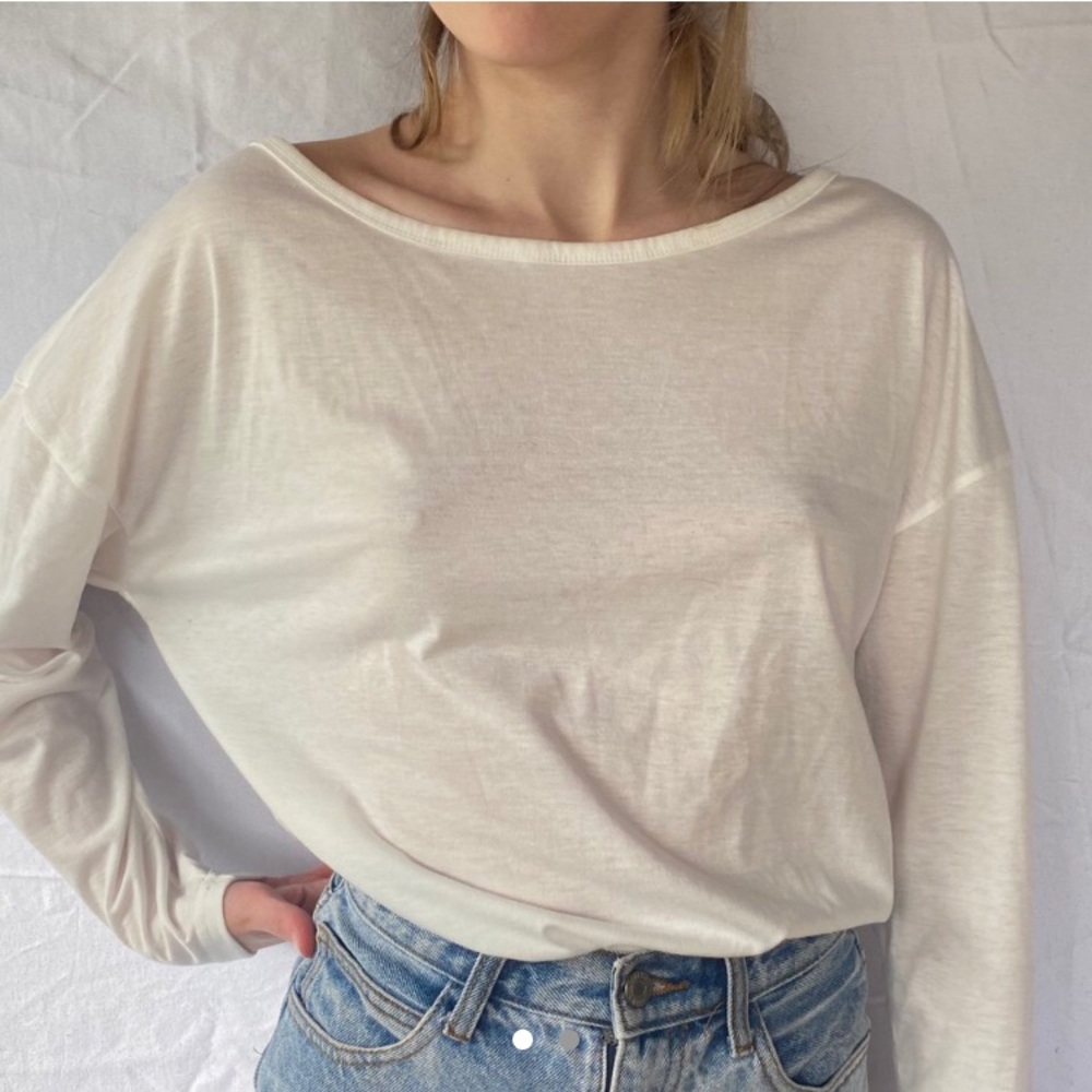White cotton longsleeve top with crisscross back!